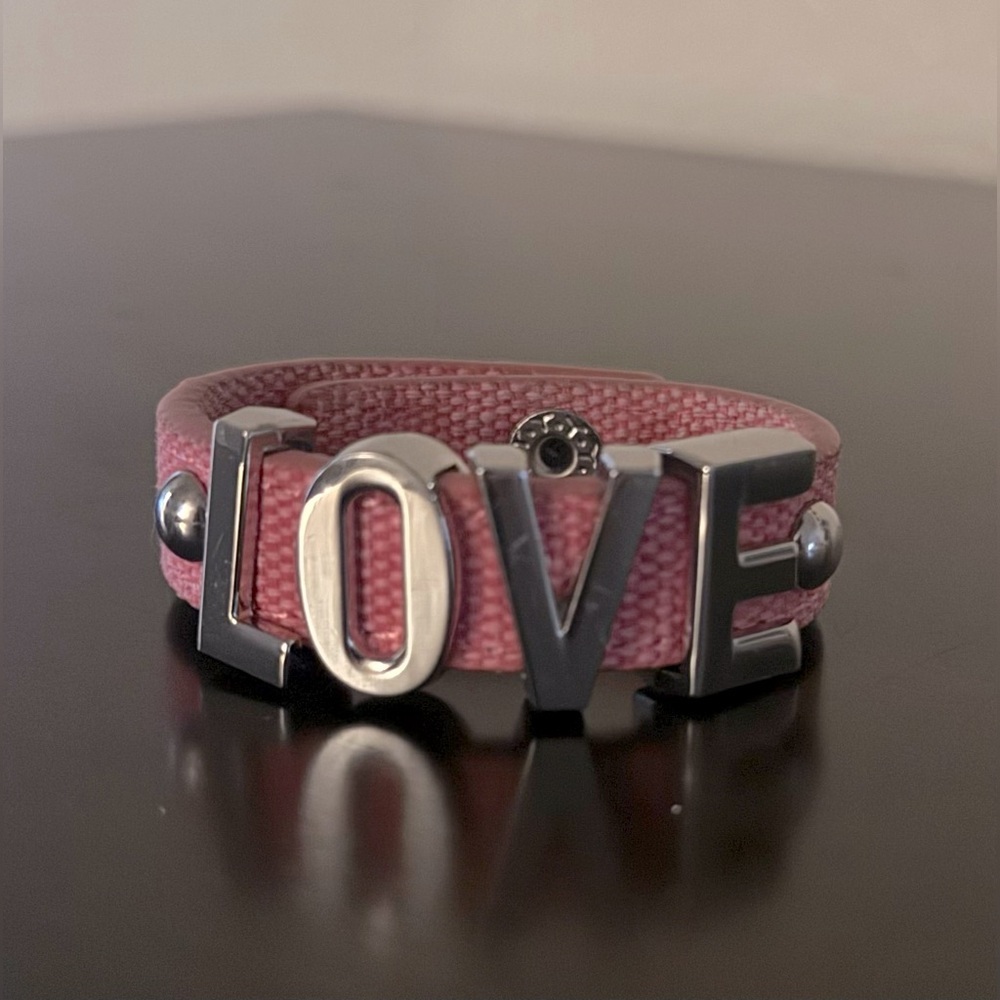 Pink LOVE Statement Bracelet Silver Tone Lettering | Chic Everyday Jewelry 7” - Picture 2 of 3